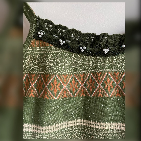 Soft Geometric Pattern Tank - Picture 3 of 7